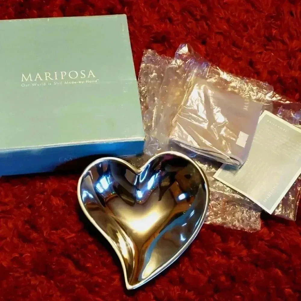 Mariposa Small Silver Heart Bowl #531 Brilliant New In Box Gift Wedding Romantic